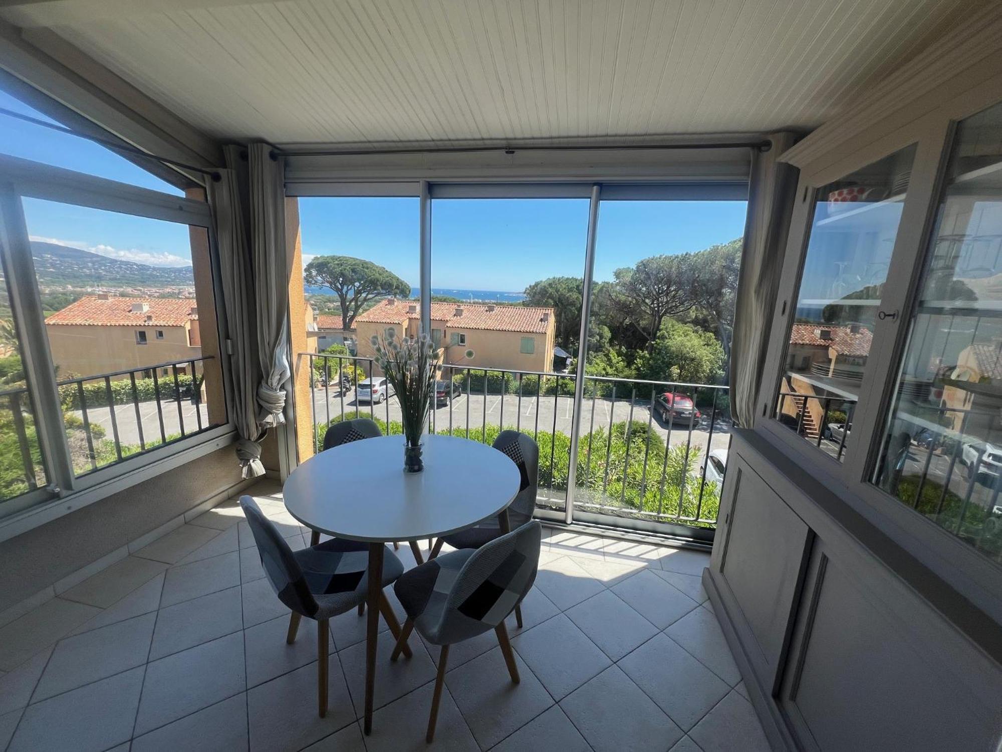 Appartement Vue Mer Golfe De Saint-Tropez 孔格林 外观 照片